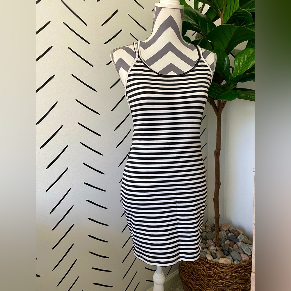 H&M Bodycon Black and White Stripe Mini Midi Dress